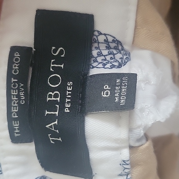 Talbots White Capri Pants With Navy Blue Pineapples Size 6p - Picture 2 of 5